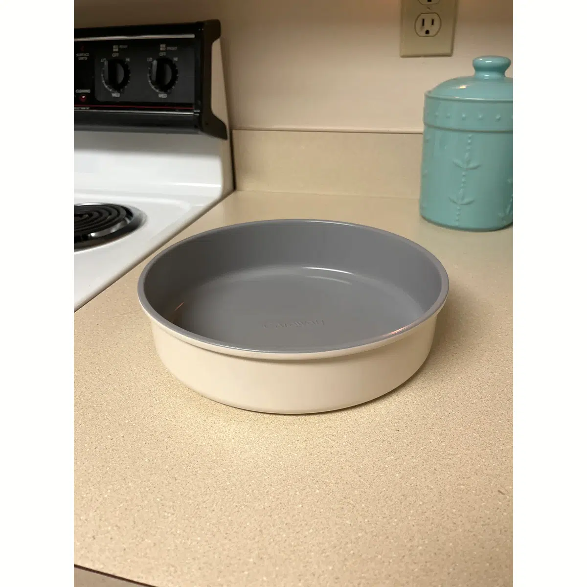 Good pans but slight uneven heat