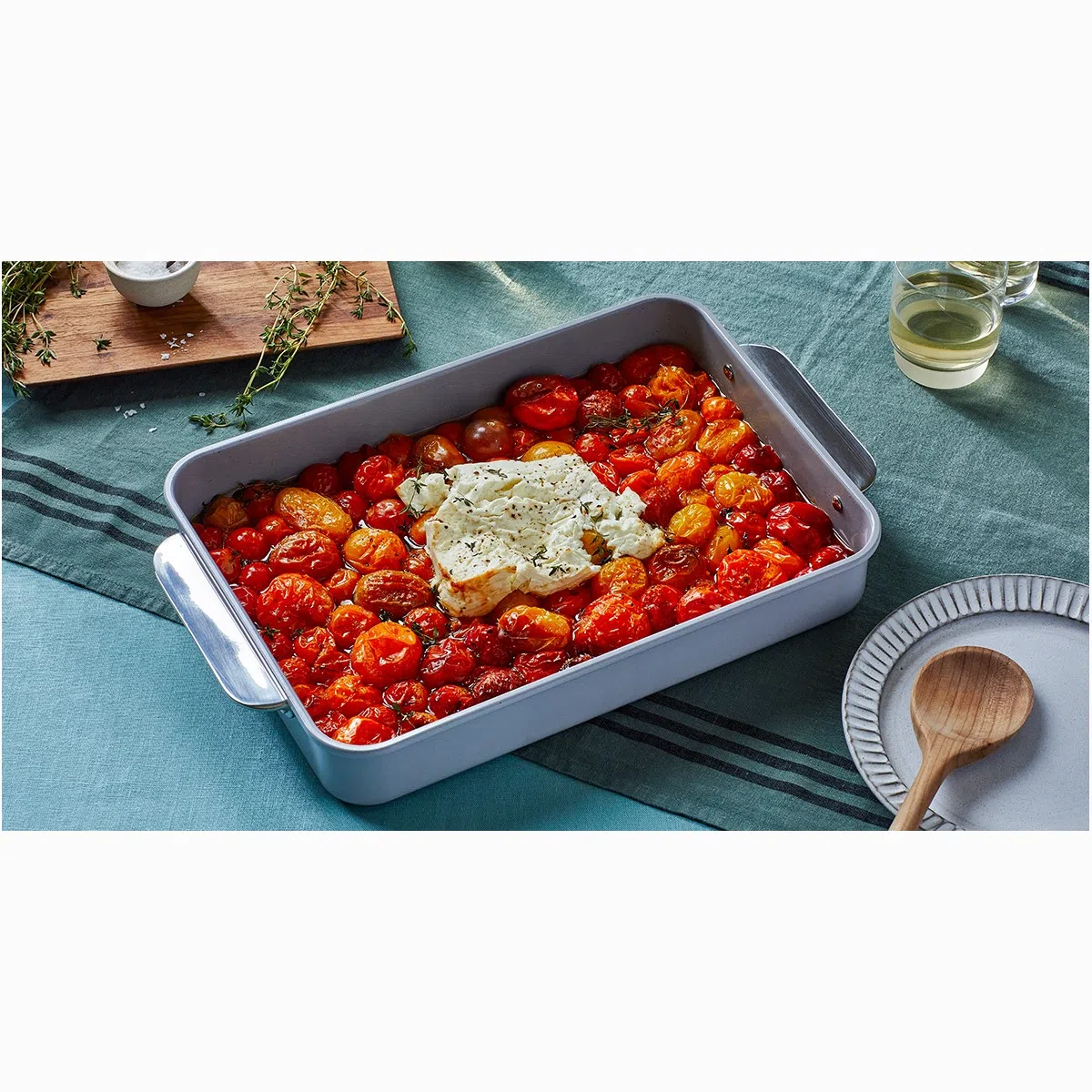 caraway-large-rectangle-pan-non-toxic-ceramic-non-stick-oven-safe-to-550-f-15-in image 1