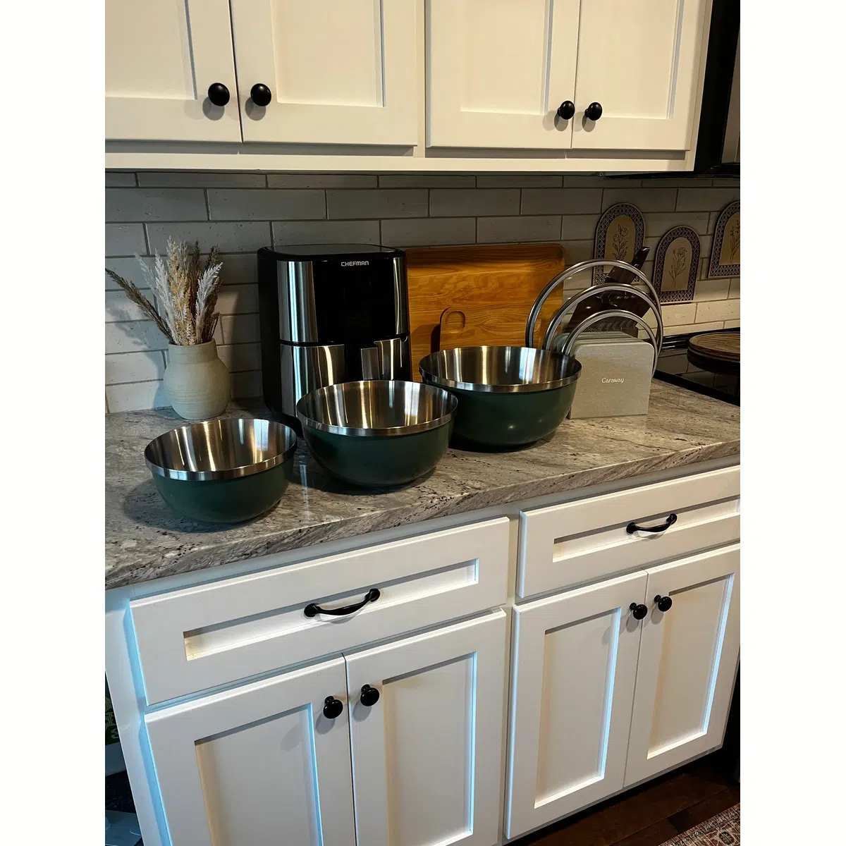 Solid bakeware
