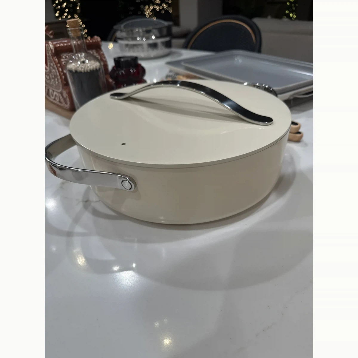 Nice pan