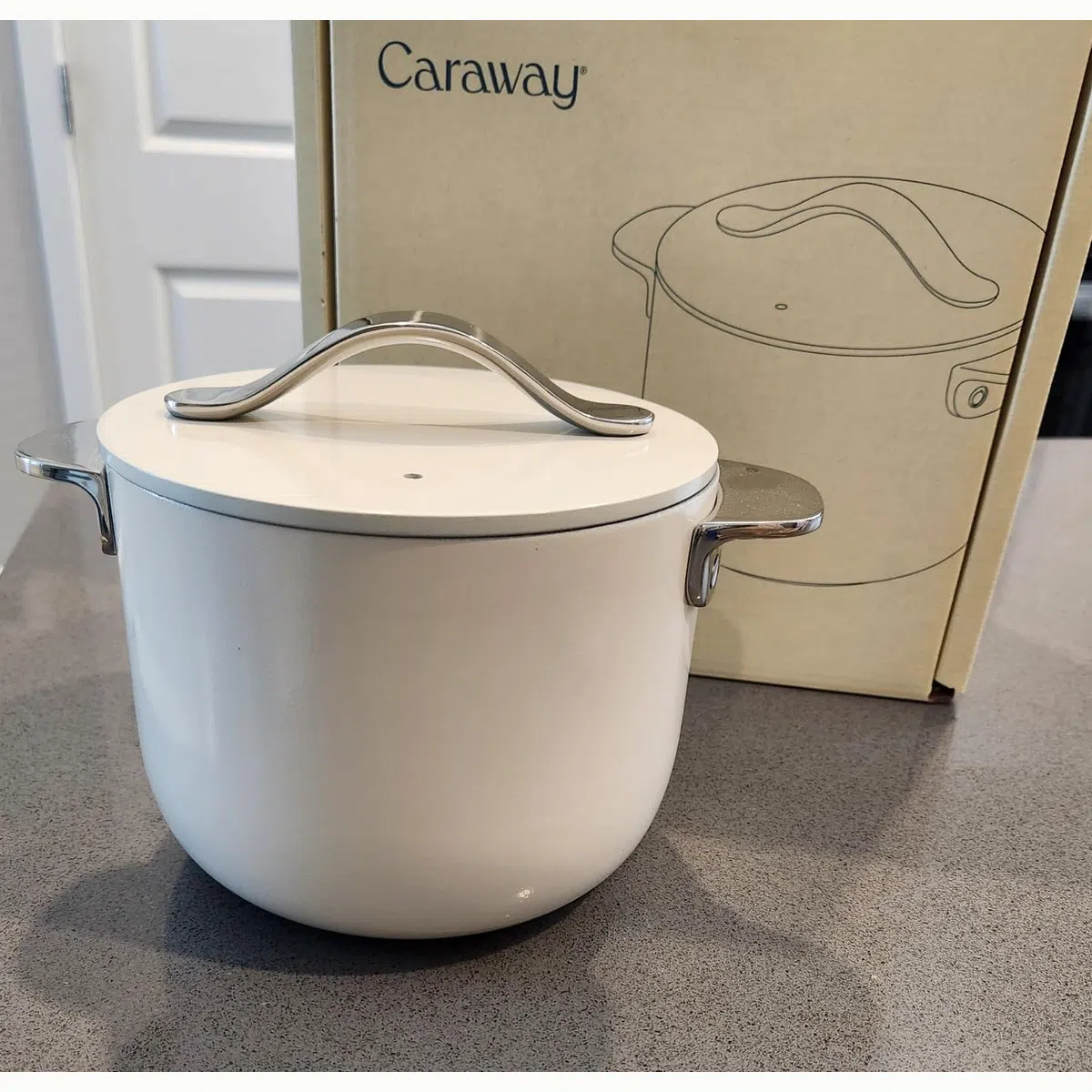 Solid small pot
