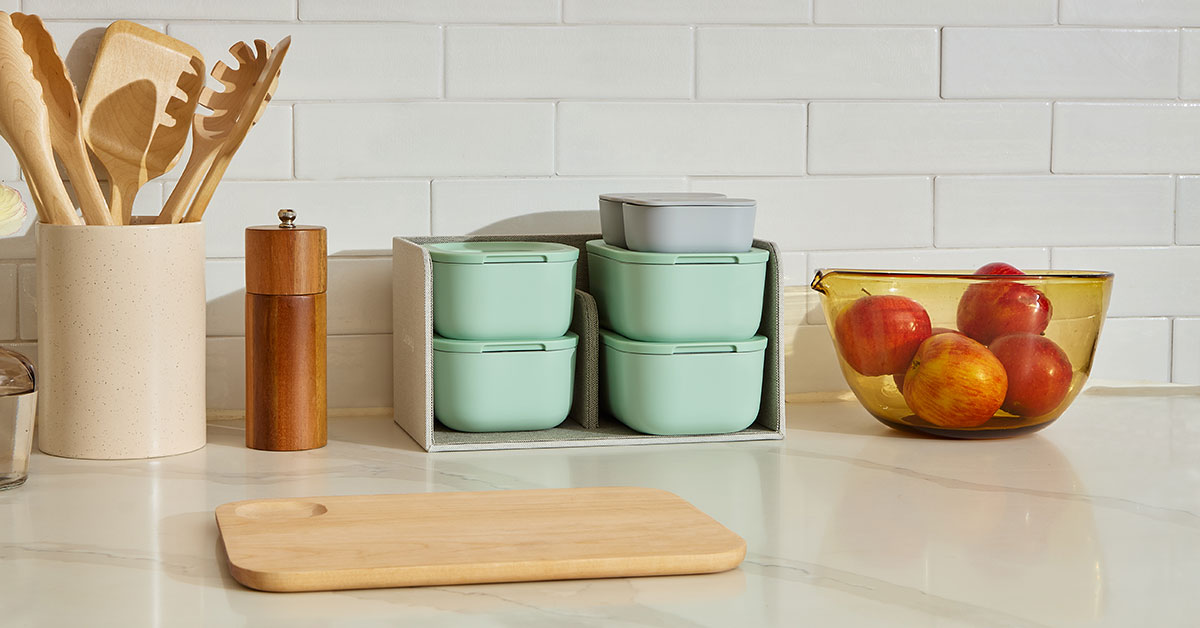 Caraway Mini Food Storage Set – Non-Toxic Glass Containers with Ceramic-Coated Lids, Dishwasher Safe, Oven Safe to 450°F – Includes Storage Organizer