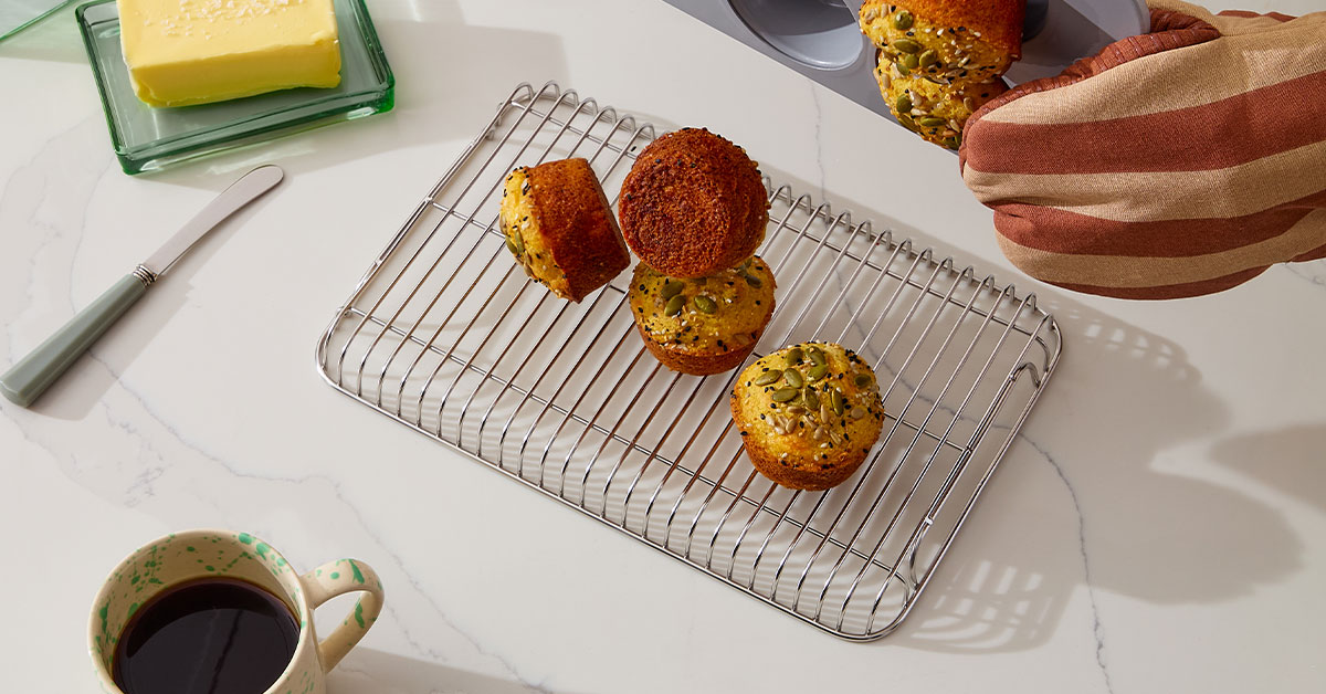 Caraway Small Cooling Rack — Stainless Steel, 360° Airflow